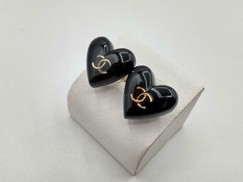 シャネル買取 ハートピアス